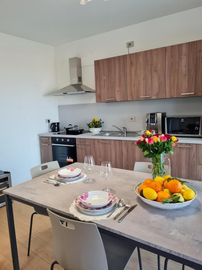 Sole Di Diana Luxury Apartments Peschiera del Garda Kültér fotó