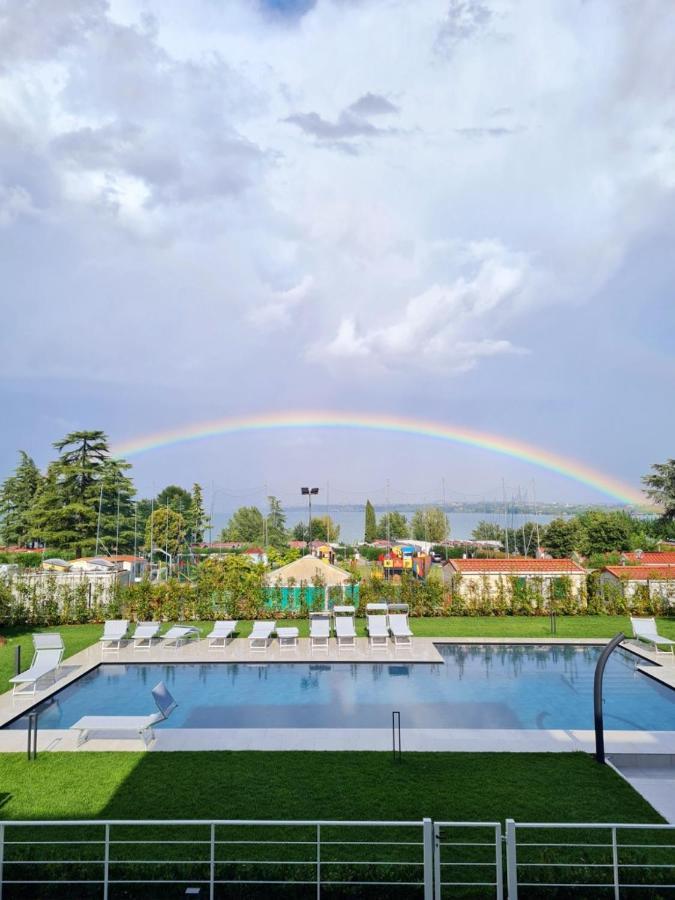 Sole Di Diana Luxury Apartments Peschiera del Garda Kültér fotó